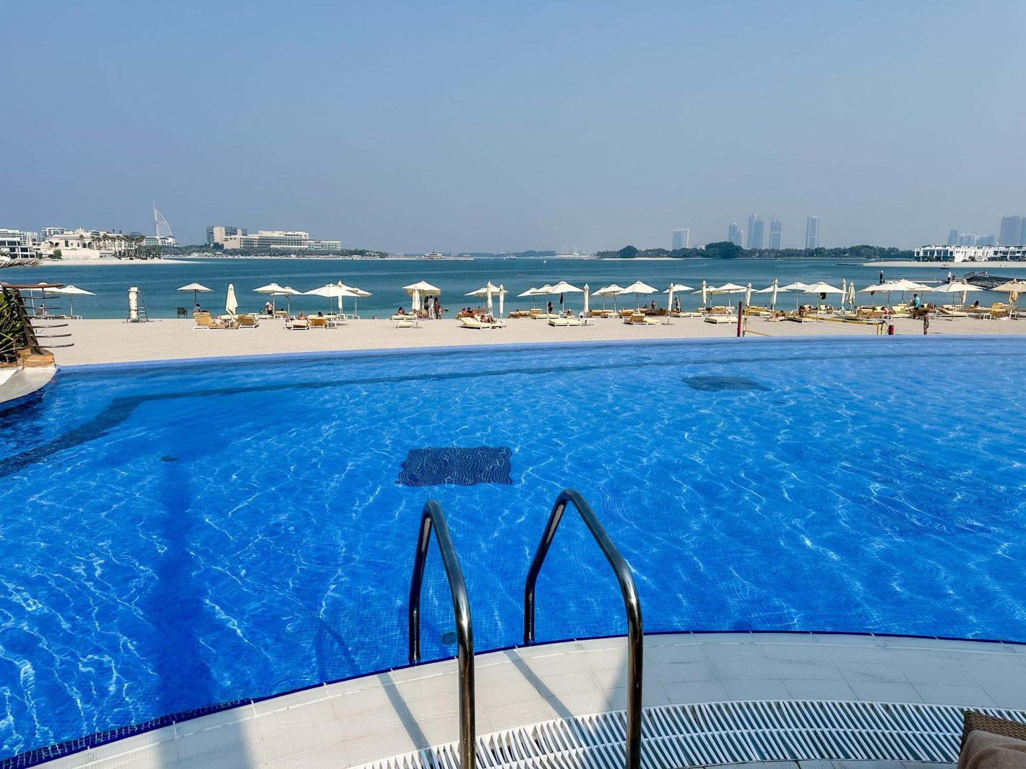 Modern Beachfront 1Br Apartment - Tiara Residence Dubai Ngoại thất bức ảnh